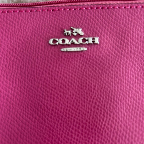 Coach Fuchsia Pink Leather Wristlet Zip Wallet Silver Accents - Picture 5 of 9